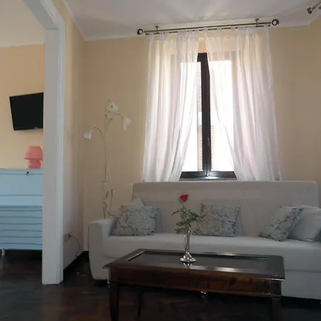 Piazza Degli Angeli Guest house 3*