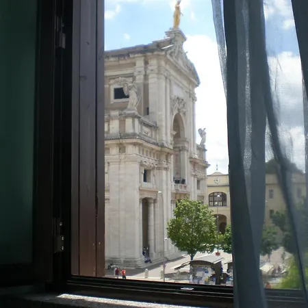 Pensión Piazza Degli Angeli Asís