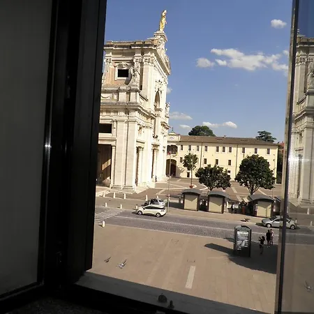 Piazza Degli Angeli Guest house