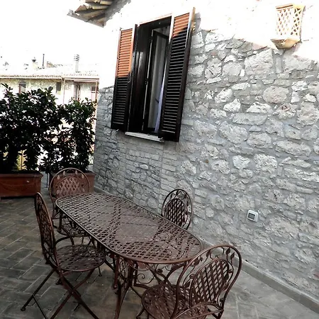 Piazza Degli Angeli 3* أسيسي