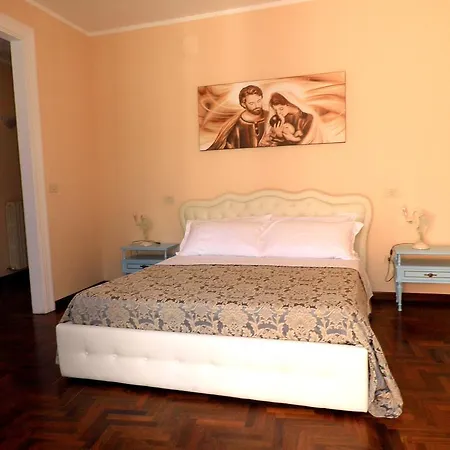 Piazza Degli Angeli 3* Assisi