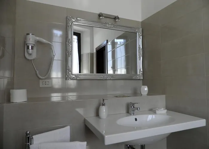 Pensión Piazza Degli Angeli 3*